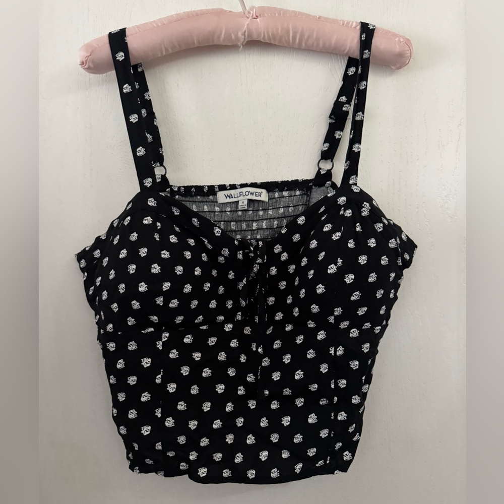 BNWOT Wallflower Black and White Patterned  Top